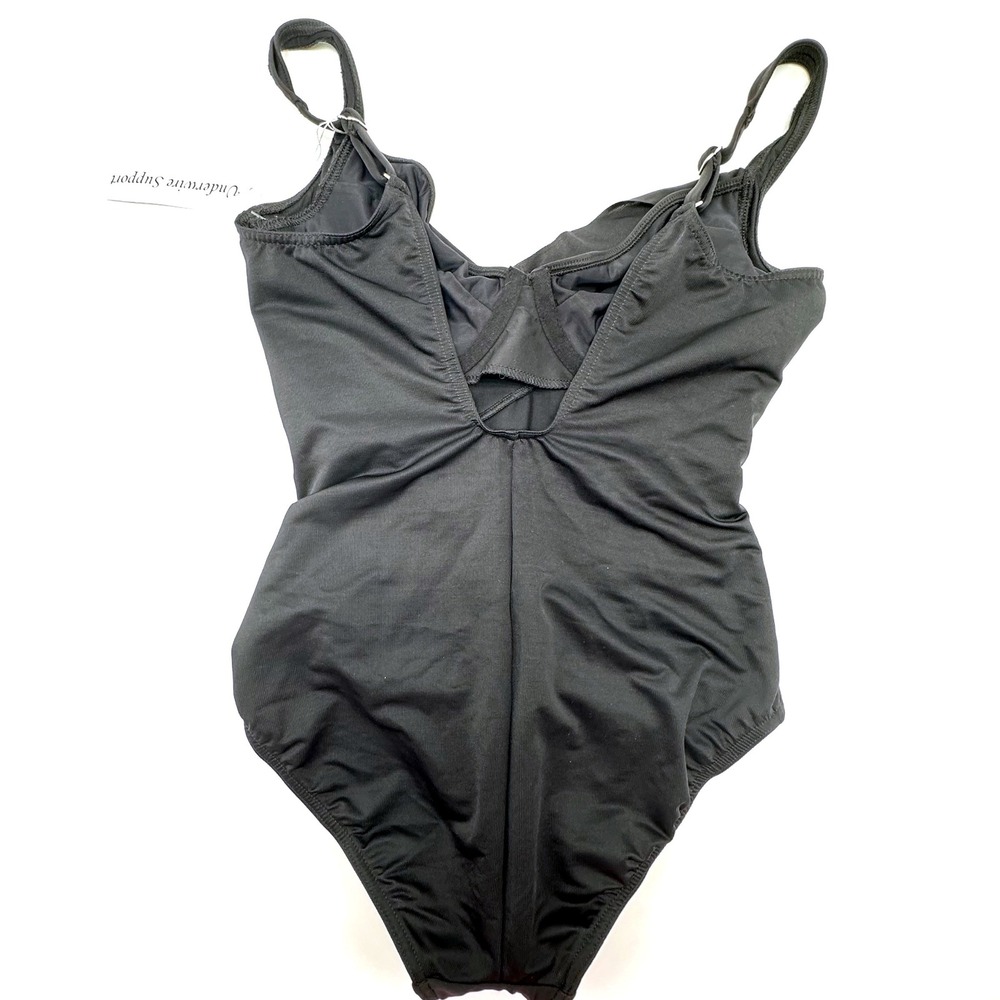 Miraclesuit Womens Black Underwire Ruched One Piece Swimsuit Size 12 New 451263 - Picture 2 of 8